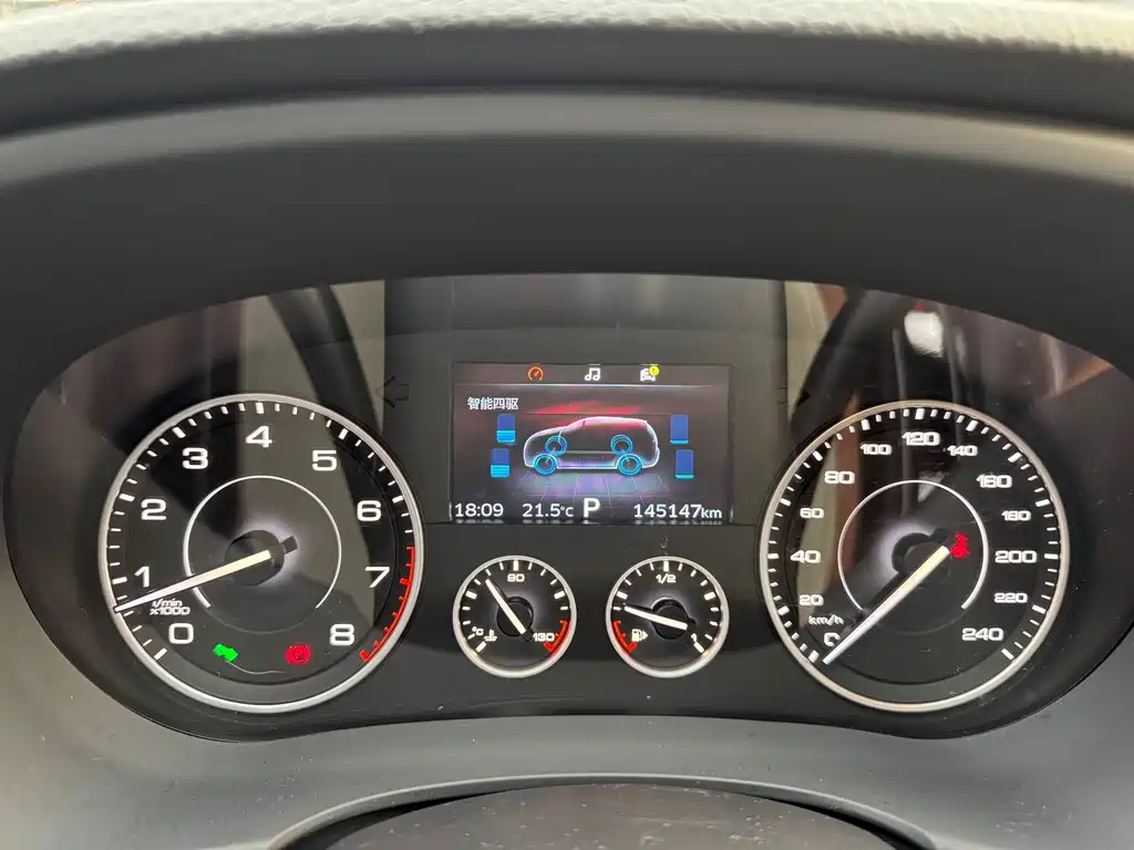 Borgward BX7 — миниатюра 13