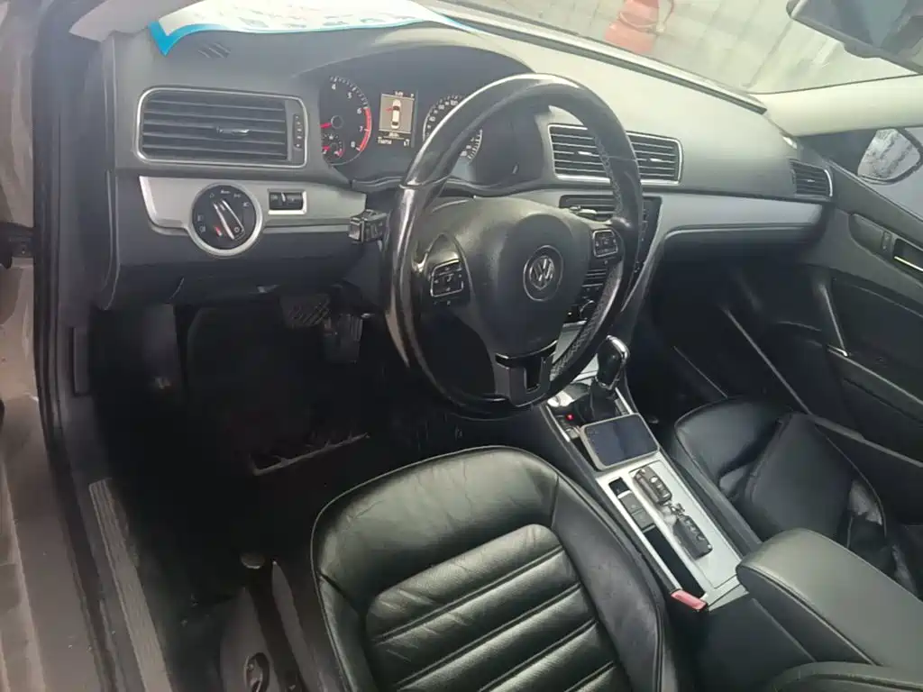 Volkswagen Passat — миниатюра 10