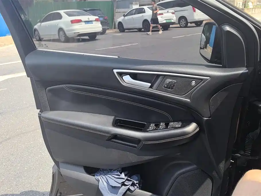 Ford Edge 2021 PLUS EcoBoost 245 7 мест