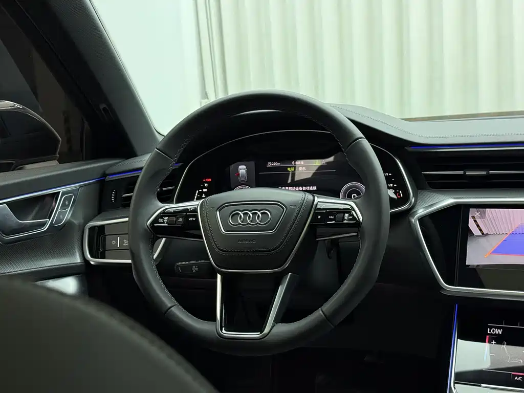 Audi A6L 2023 40 TFSI Luxury