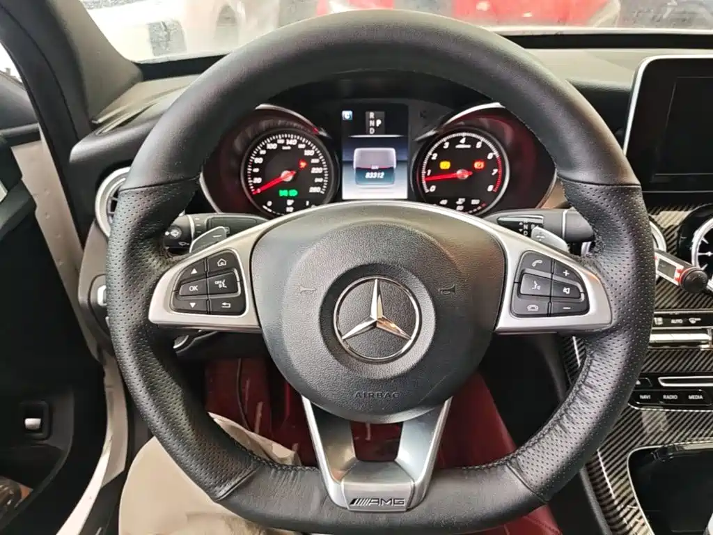 Mercedes-Benz C-Class — миниатюра 11
