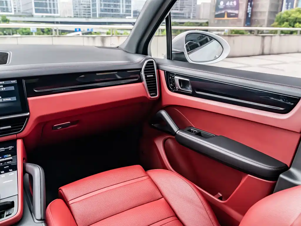 Porsche Cayenne — миниатюра 23