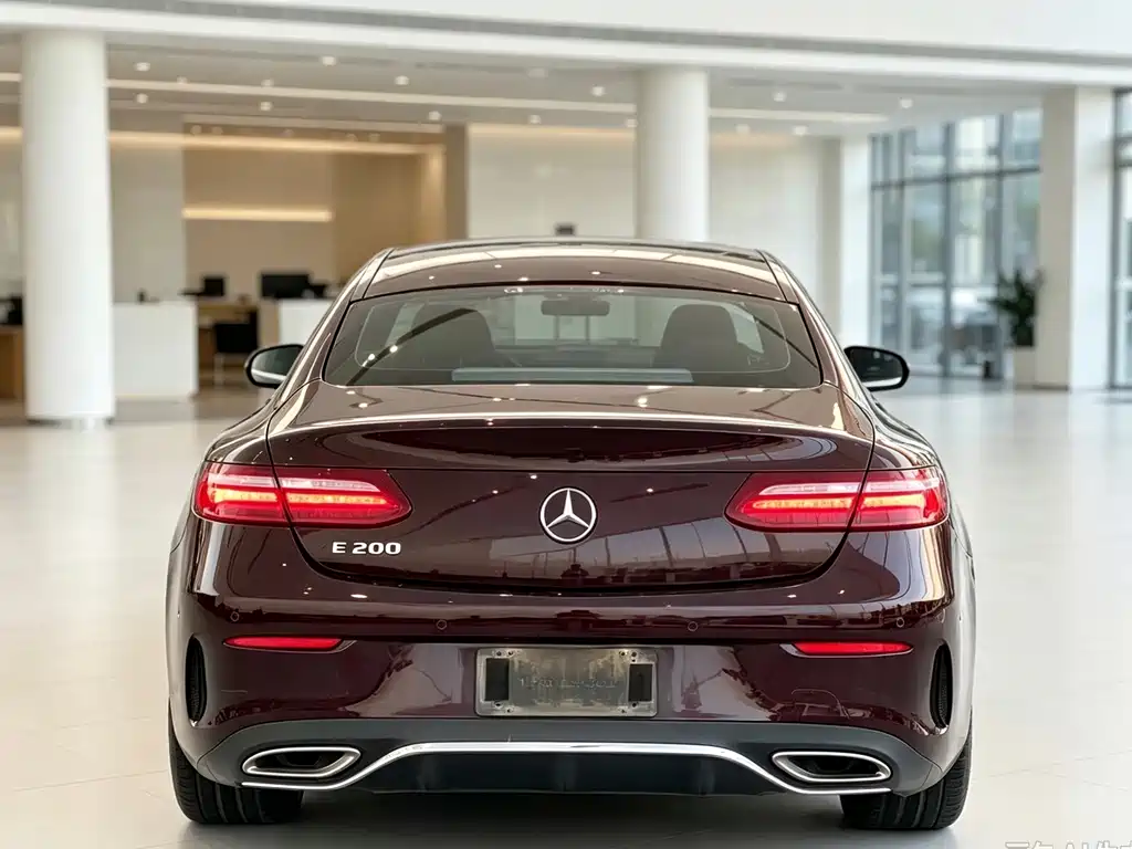 Mercedes-Benz E-Class (Import) — миниатюра 5