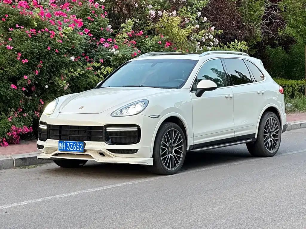 Porsche Cayenne 2011
