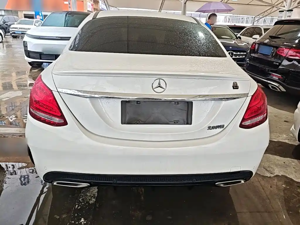 Mercedes-Benz C-Class — миниатюра 6
