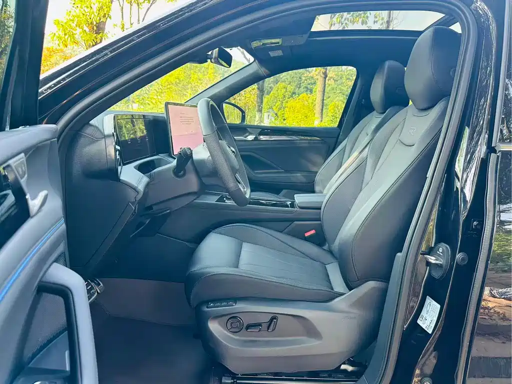 Volkswagen Tiguan L — миниатюра 7