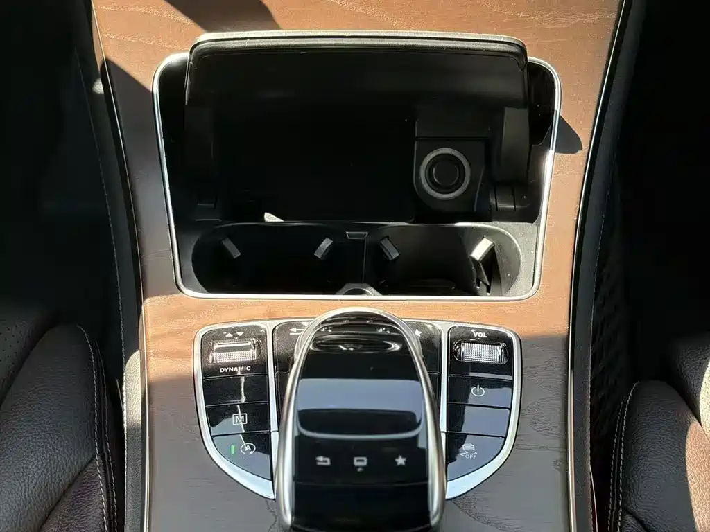 Mercedes-Benz GLC — миниатюра 8