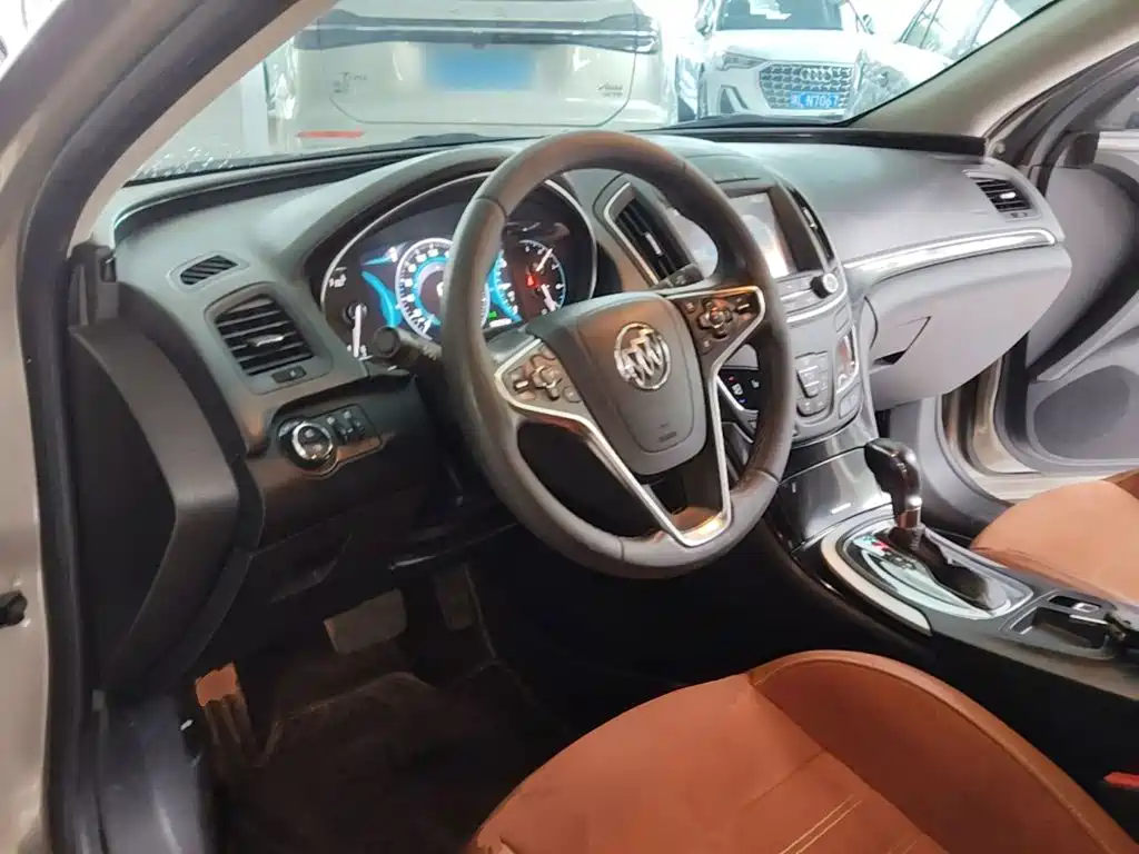 Buick Regal — миниатюра 10