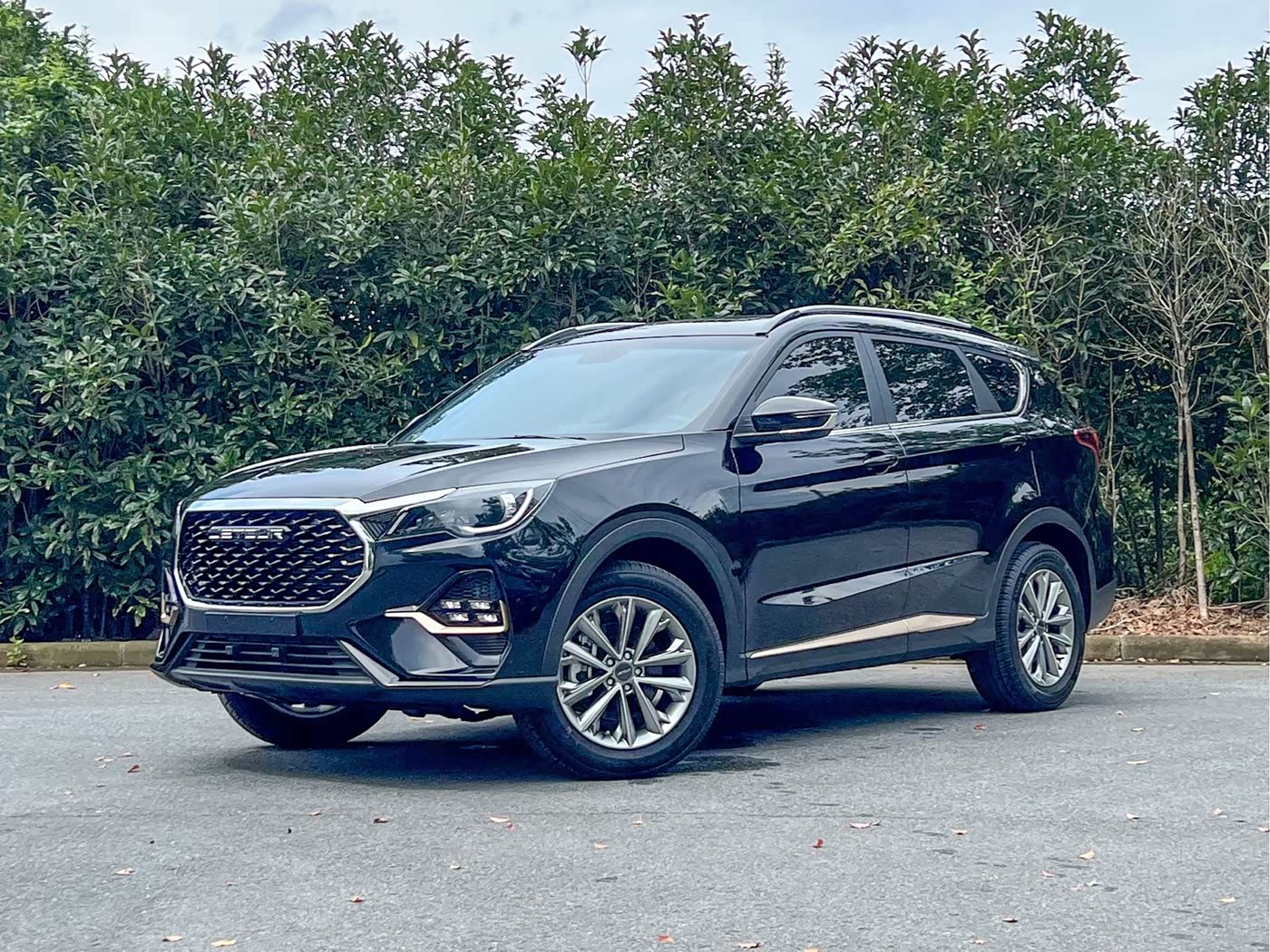 Jetour Jetour X70 1.5 л 2026 г. Чёрный, пробег 100 км