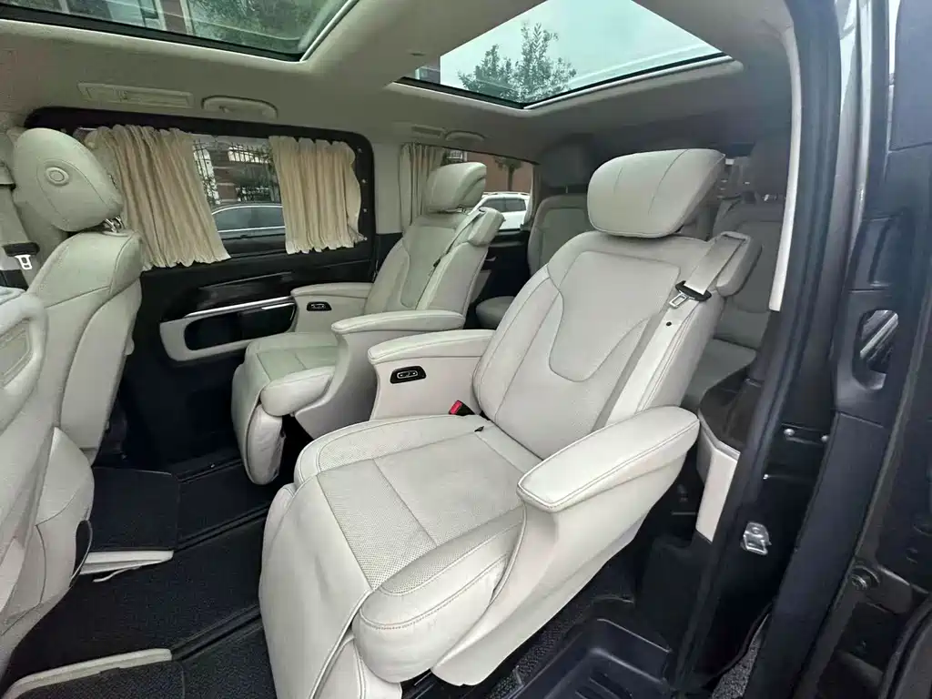 MERCEDES-BENZ V CLASS