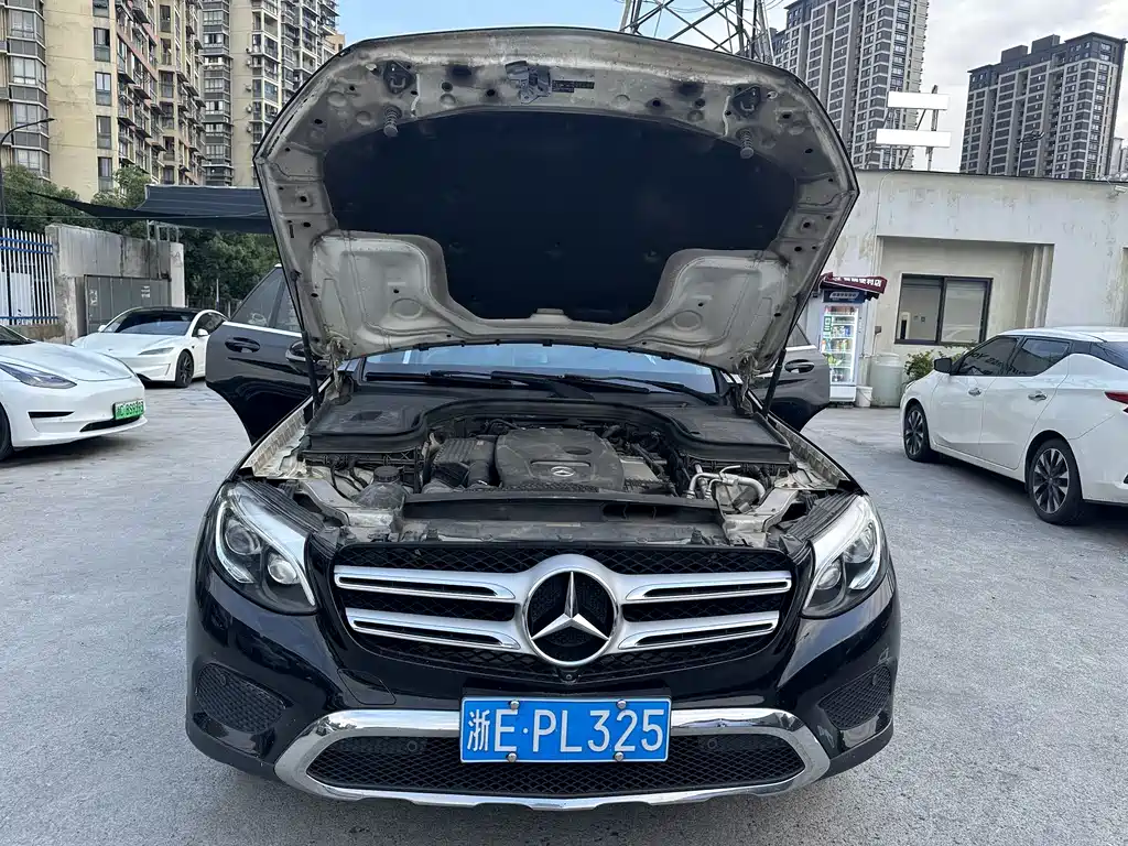 Mercedes-Benz GLC 2016 GLC 300 4MATIC