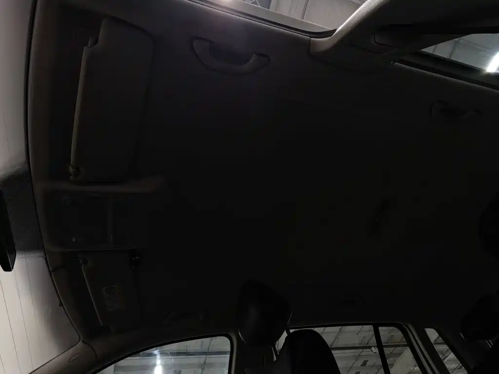 Volkswagen Tiguan — миниатюра 14