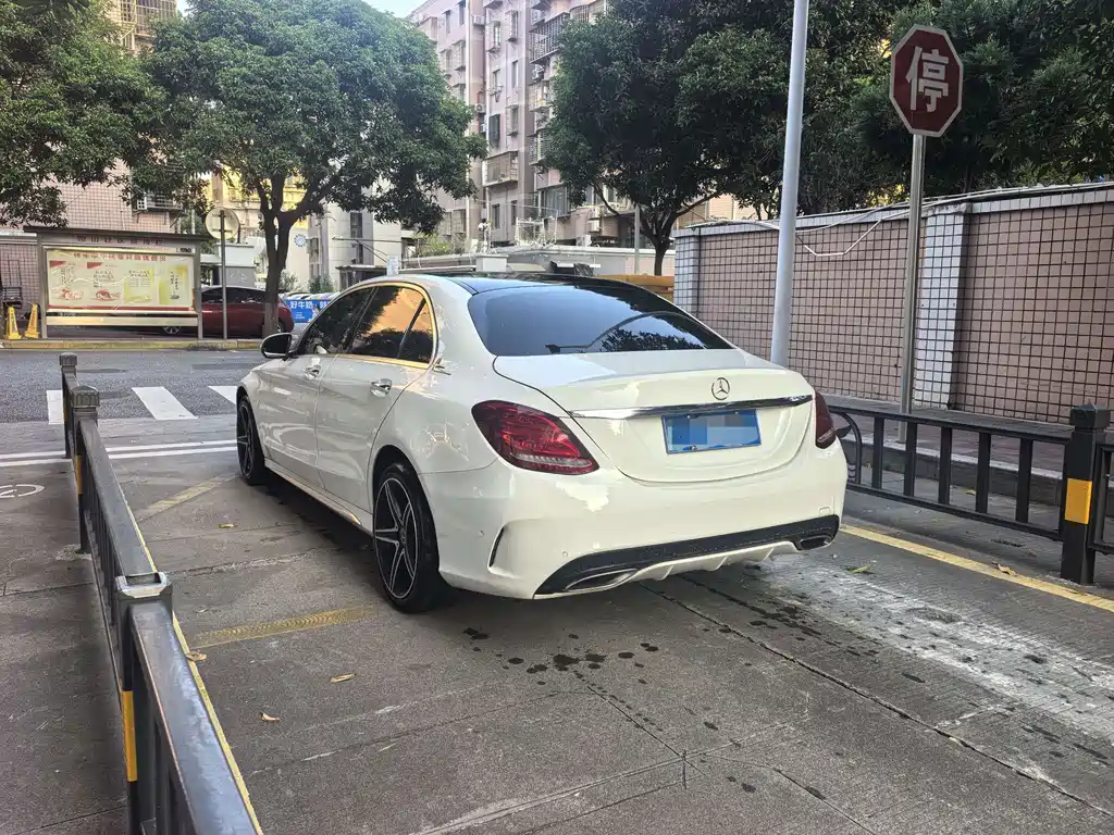 Mercedes-Benz C-Class — миниатюра 5