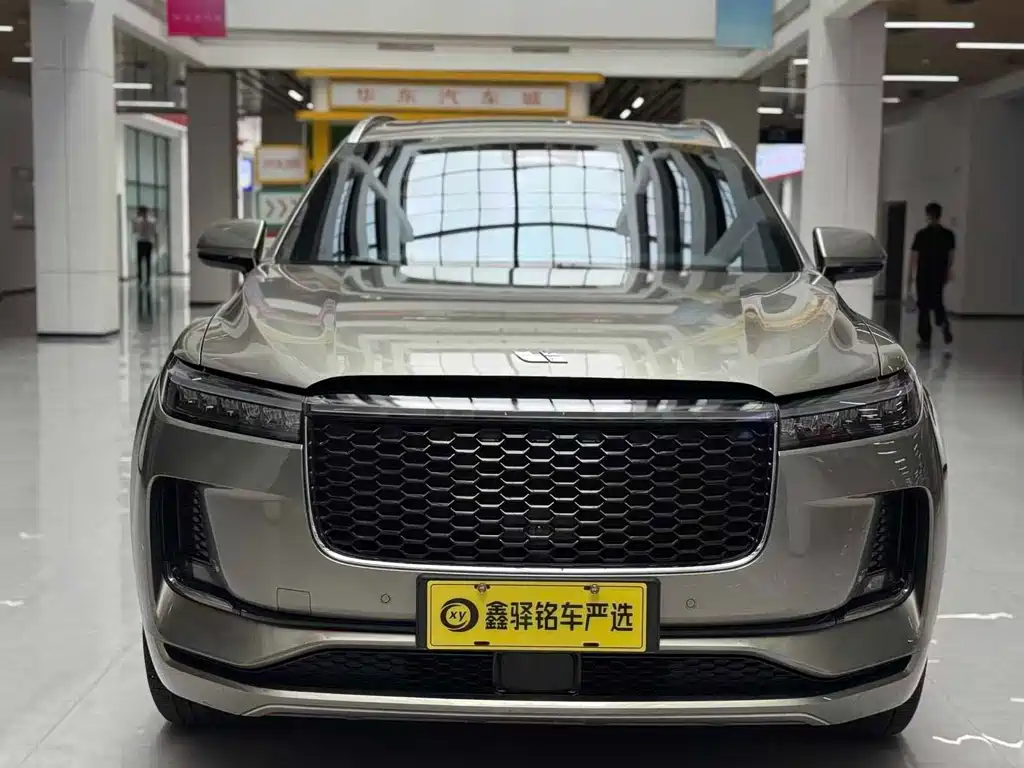 Li Auto ONE 2021 6 мест