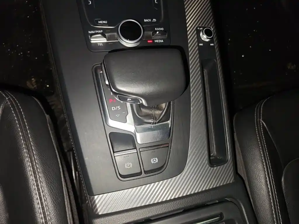 Audi Q5L — миниатюра 14
