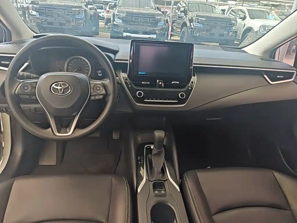 Toyota Corolla — миниатюра 10