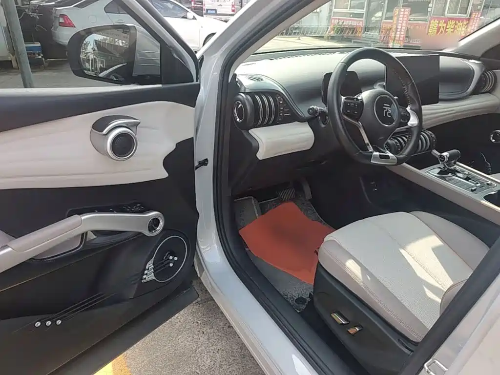 BYD Yuan Plus — миниатюра 16