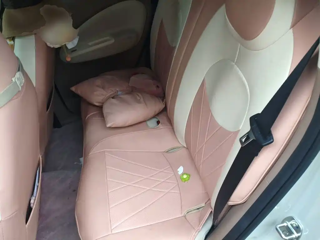 Wuling MINIEV — миниатюра 13