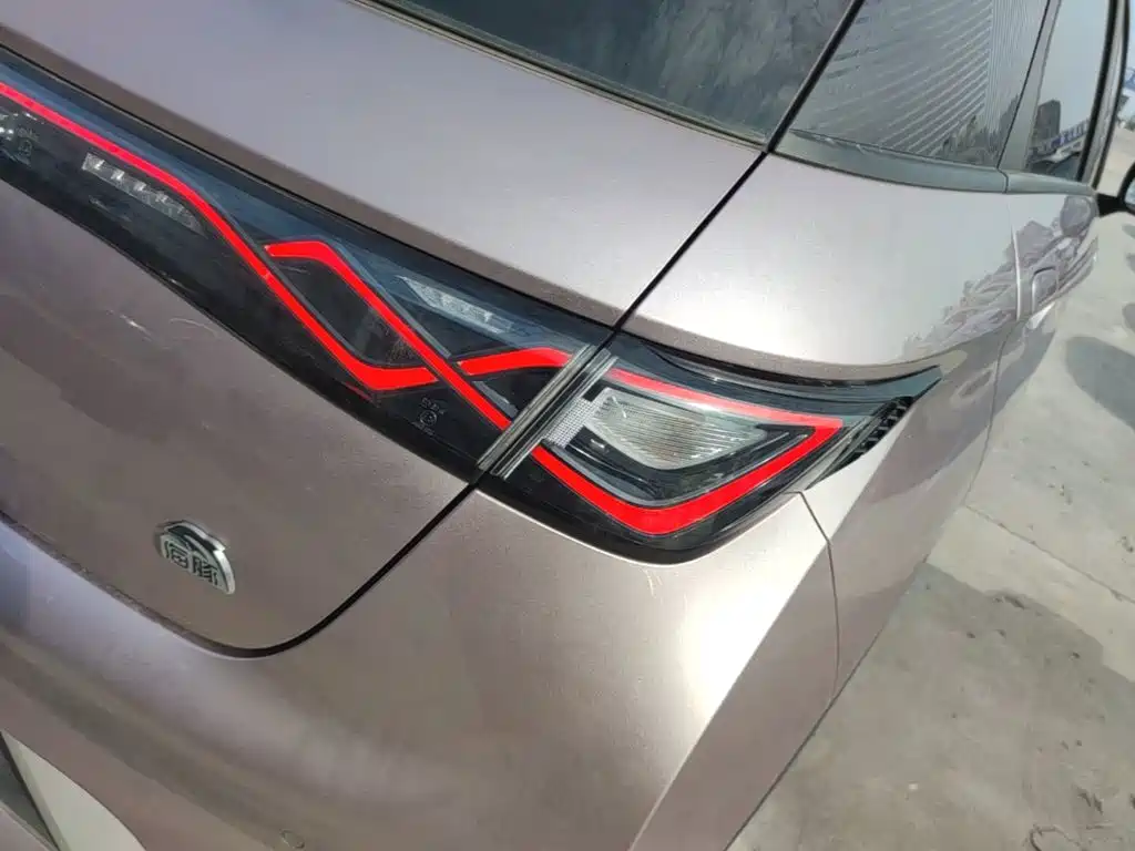 BYD Dolphin — миниатюра 8