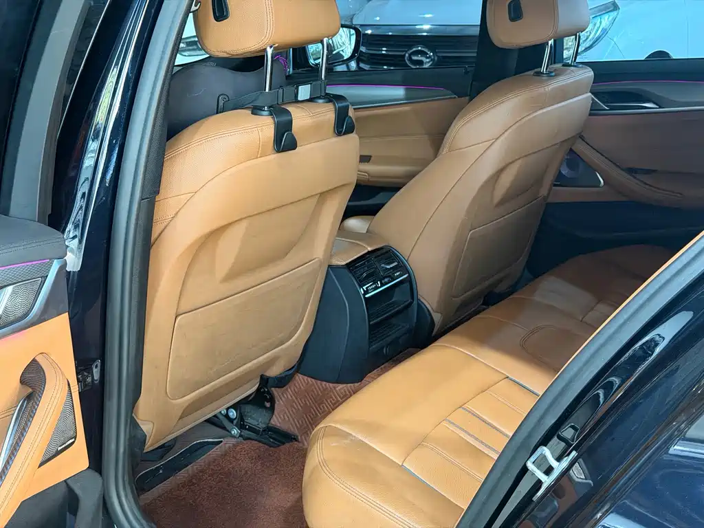 BMW 5 Series (Import) — миниатюра 5