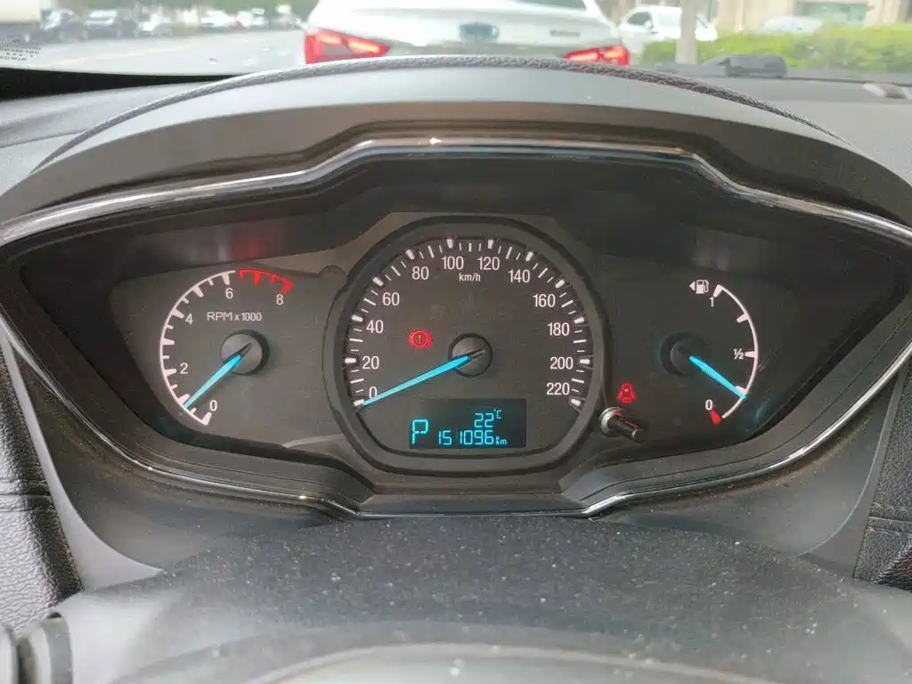 Ford Escort — миниатюра 12