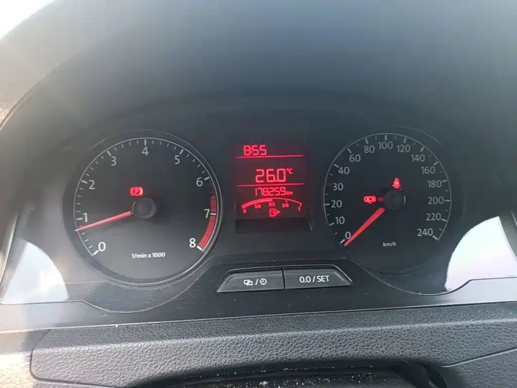 Volkswagen Santana — миниатюра 12