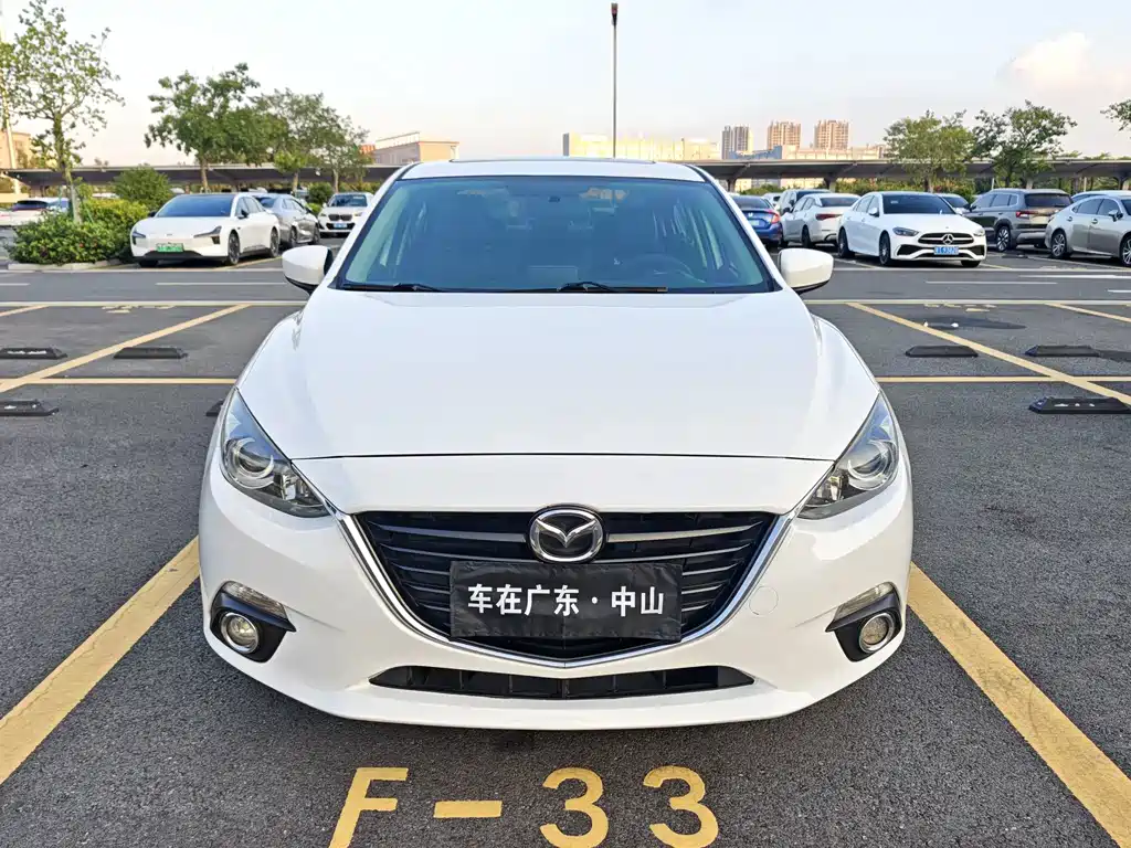 Mazda 3 Axela — миниатюра 2