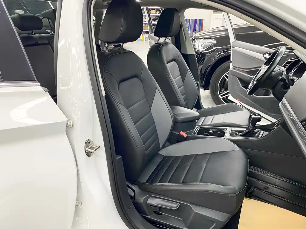 Volkswagen Sagitar — миниатюра 12