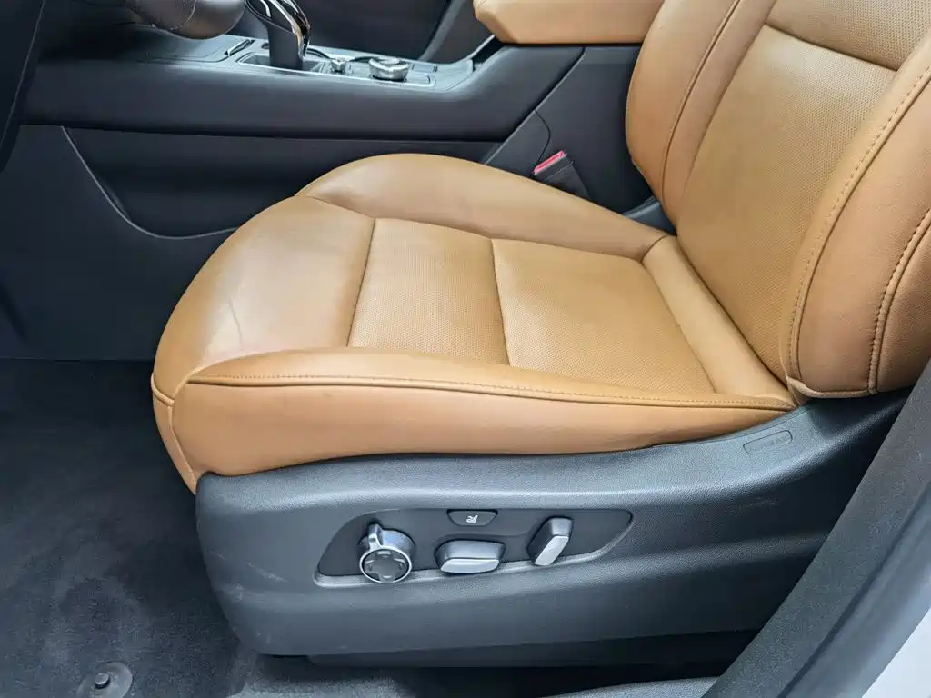 Cadillac XT4 — миниатюра 20
