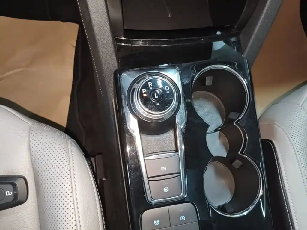 Ford Escape — миниатюра 14