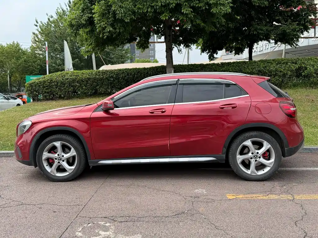 Mercedes-Benz GLA — миниатюра 3
