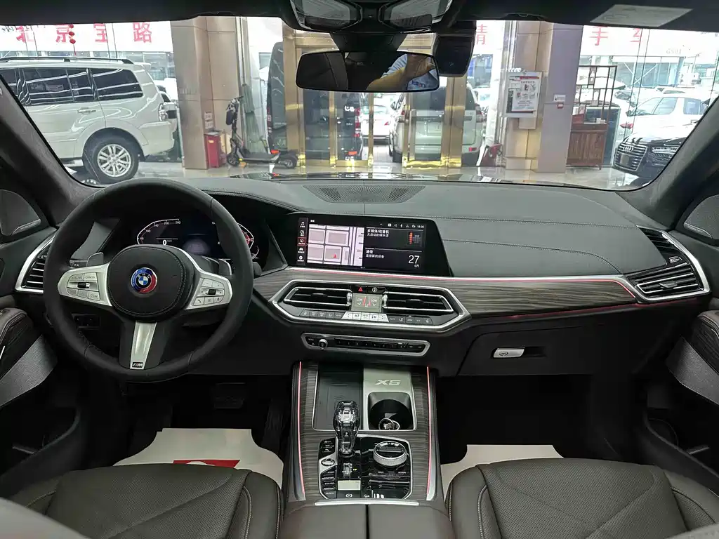 BMW X5 2022 xDrive 40Li M Sport