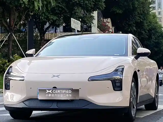 2025 Xpeng Mona M03