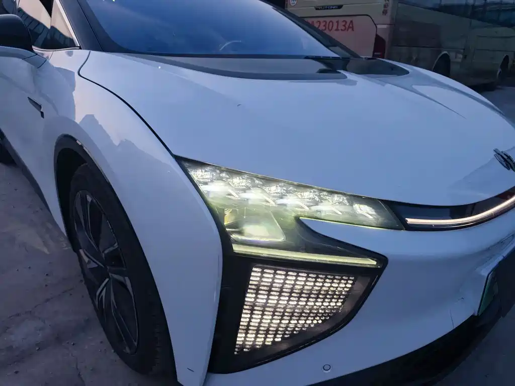 HiPhi HiPhi X 2022 6 мест