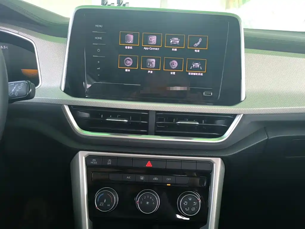 Volkswagen T-Roc — миниатюра 13