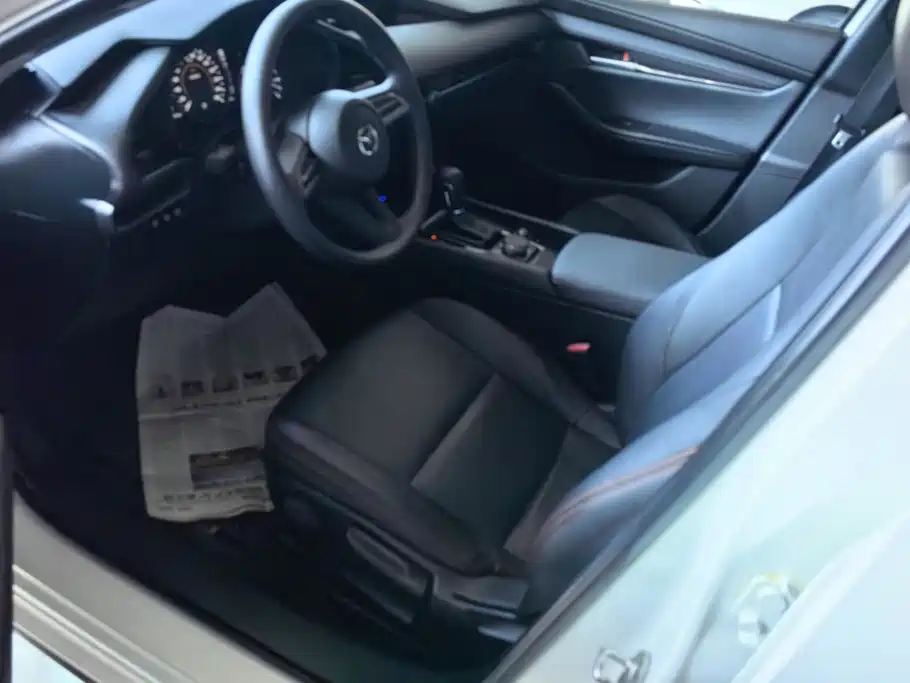 Mazda 3 Axela — миниатюра 9