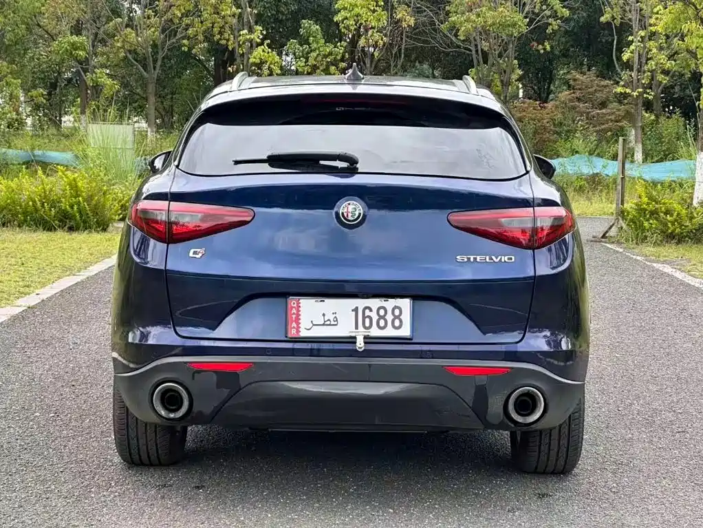 Alfa Romeo Stelvio — миниатюра 8