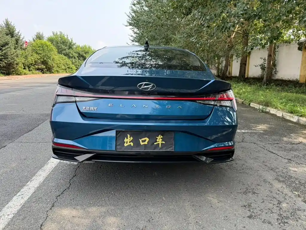 Hyundai Elantra — миниатюра 4