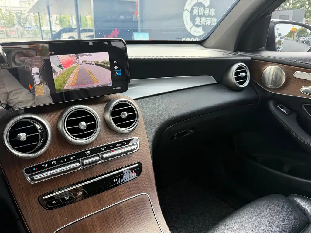 Mercedes-Benz GLC — миниатюра 16
