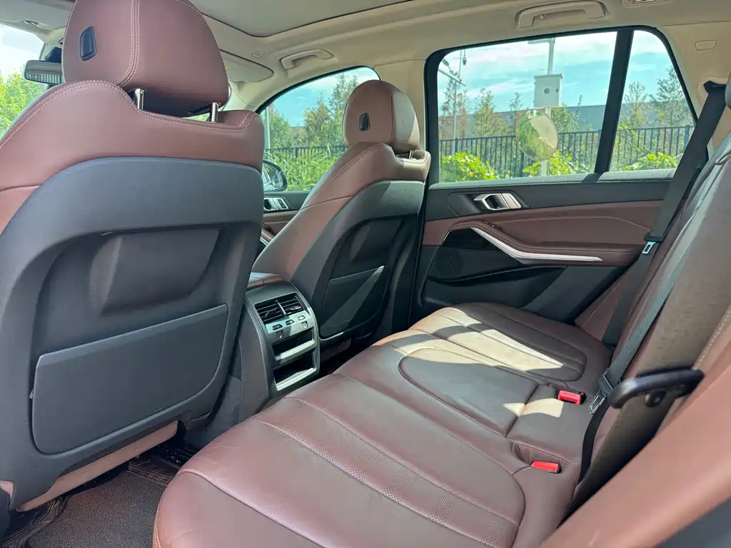 BMW X5 (Import) — миниатюра 11