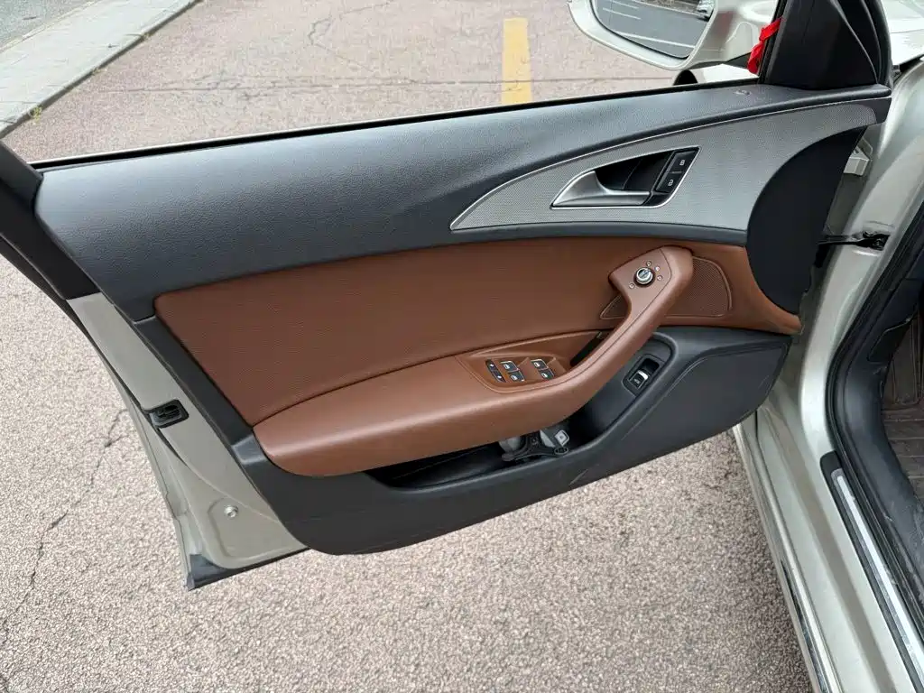 Audi A6L — миниатюра 6