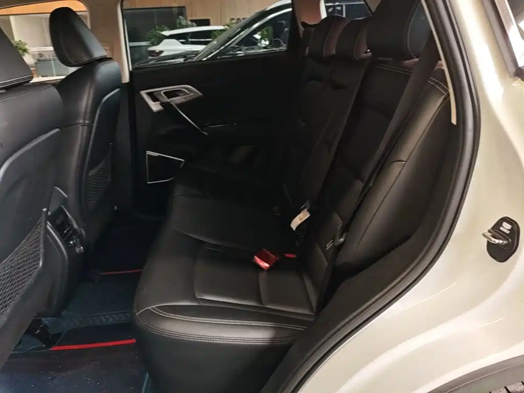 Geely Boyue — миниатюра 17