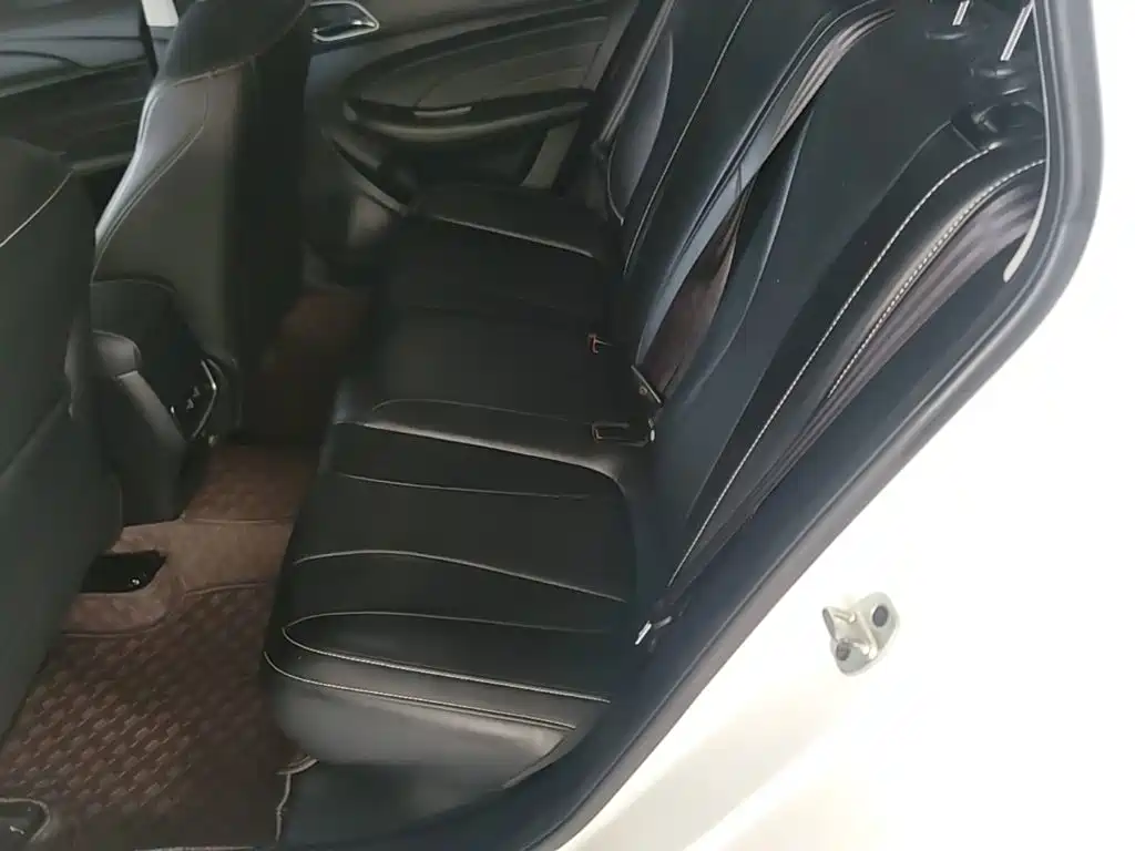 Roewe i5 — миниатюра 17