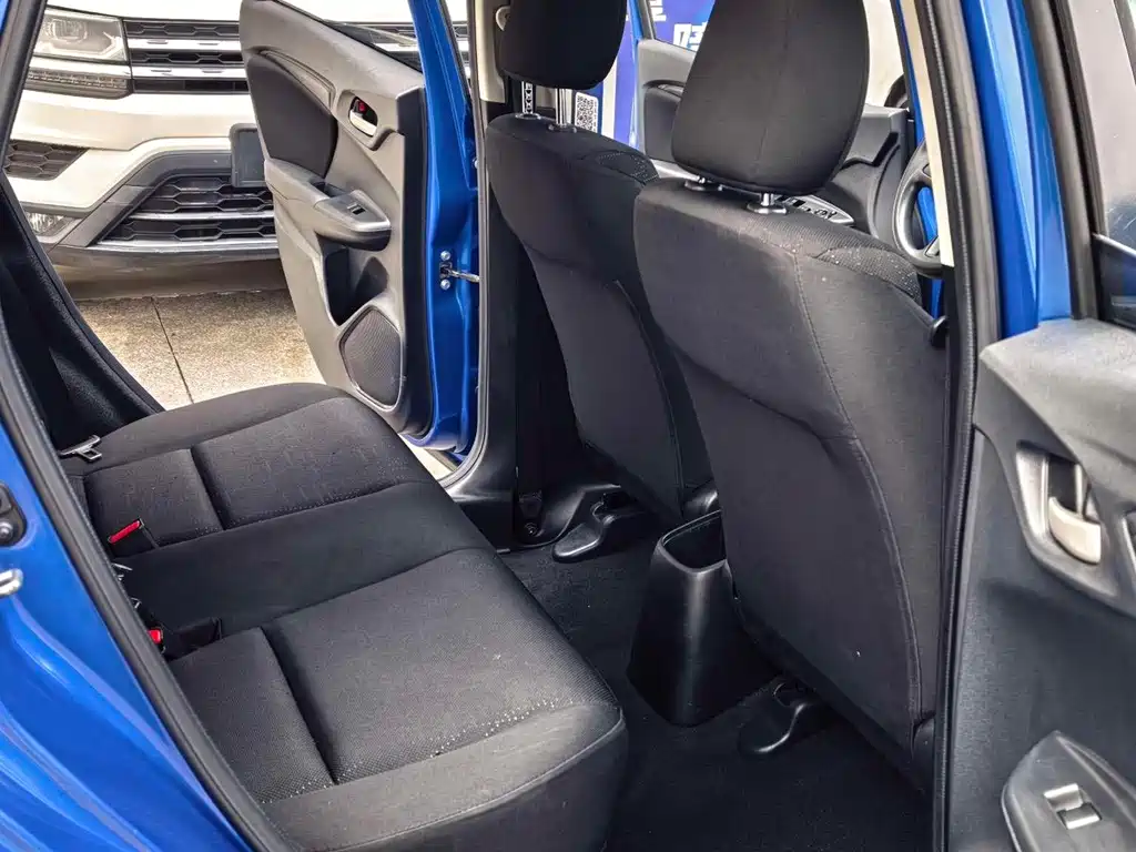 Honda Fit — миниатюра 9