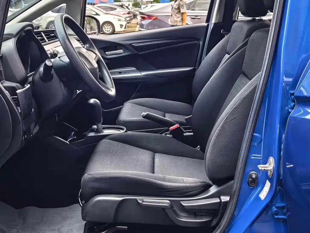 Honda Fit — миниатюра 4