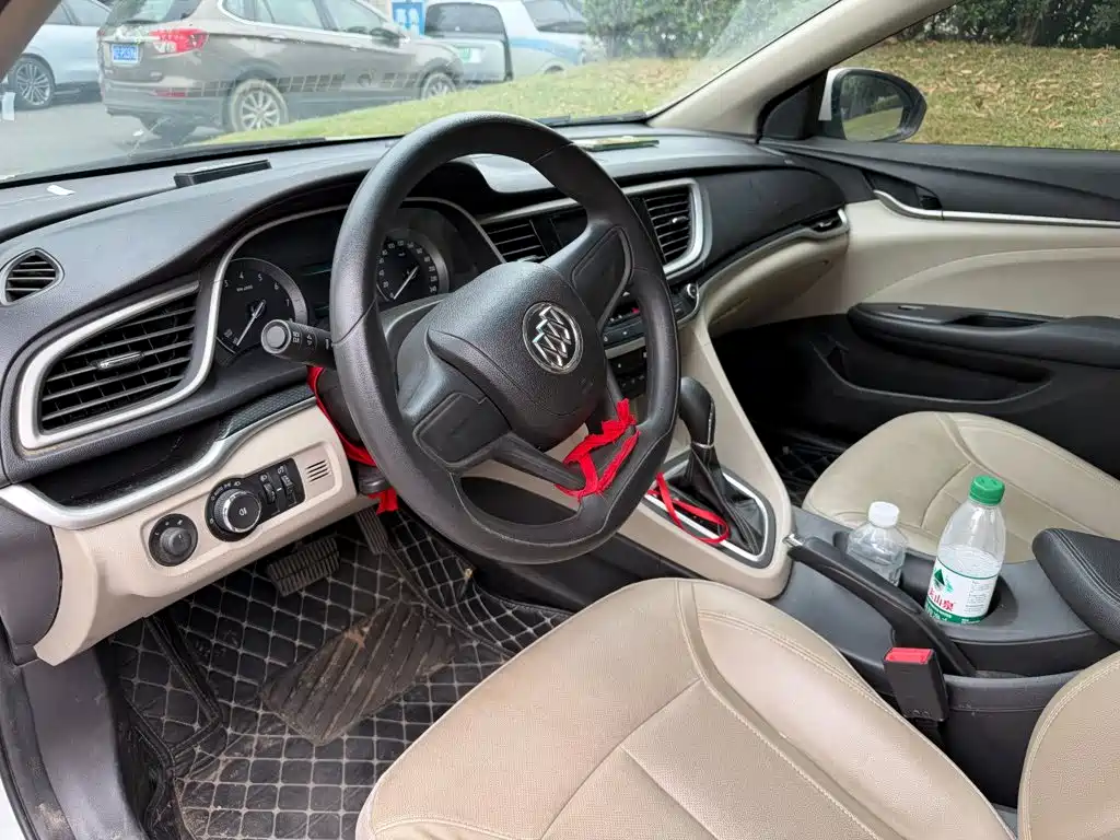 Buick Excelle — миниатюра 7