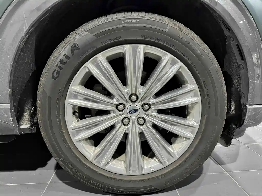 Ford Explorer — миниатюра 16