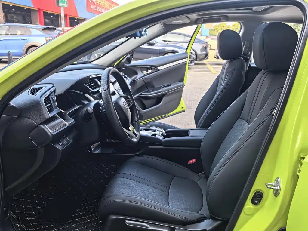 Honda Civic — миниатюра 4