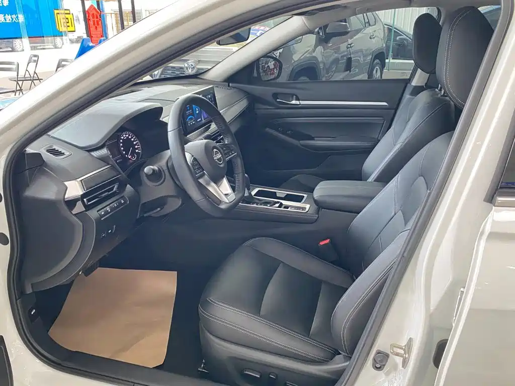 Nissan Teana — миниатюра 6
