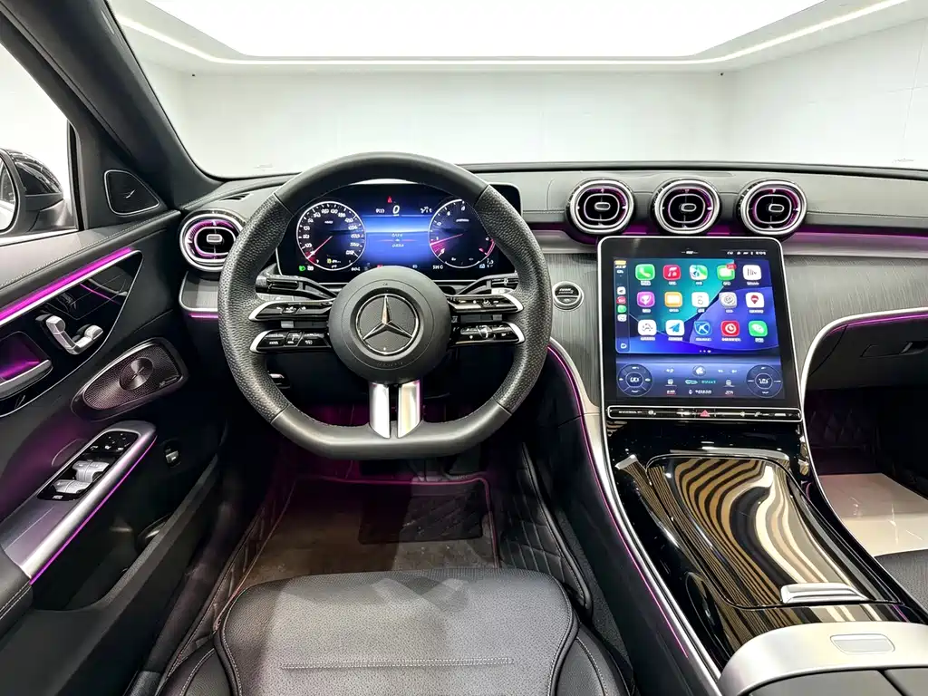 Mercedes-Benz C-Class — миниатюра 7